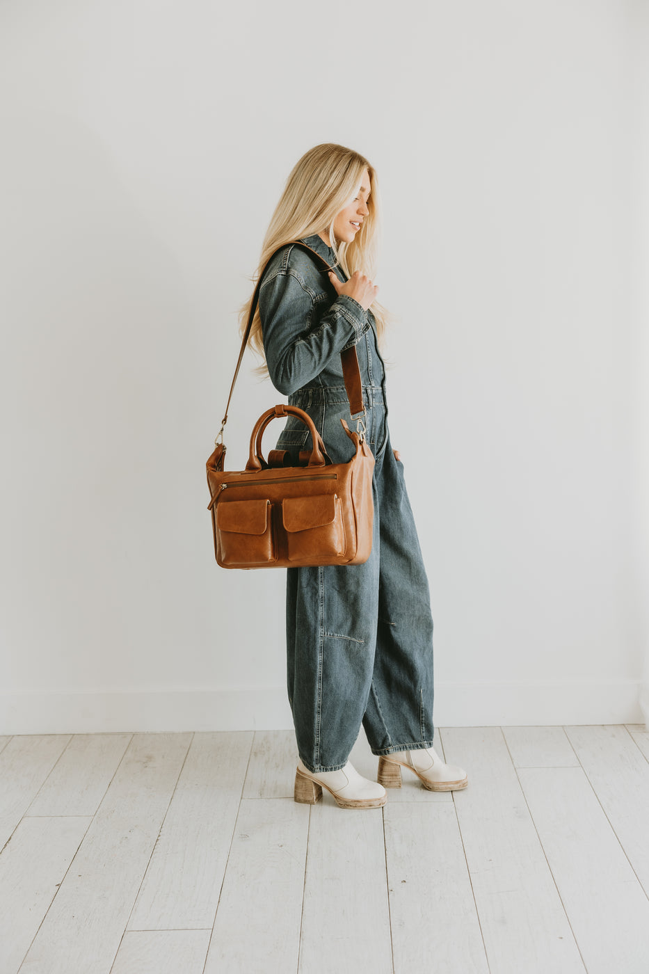 Camryn- Mid-size Camera Bag