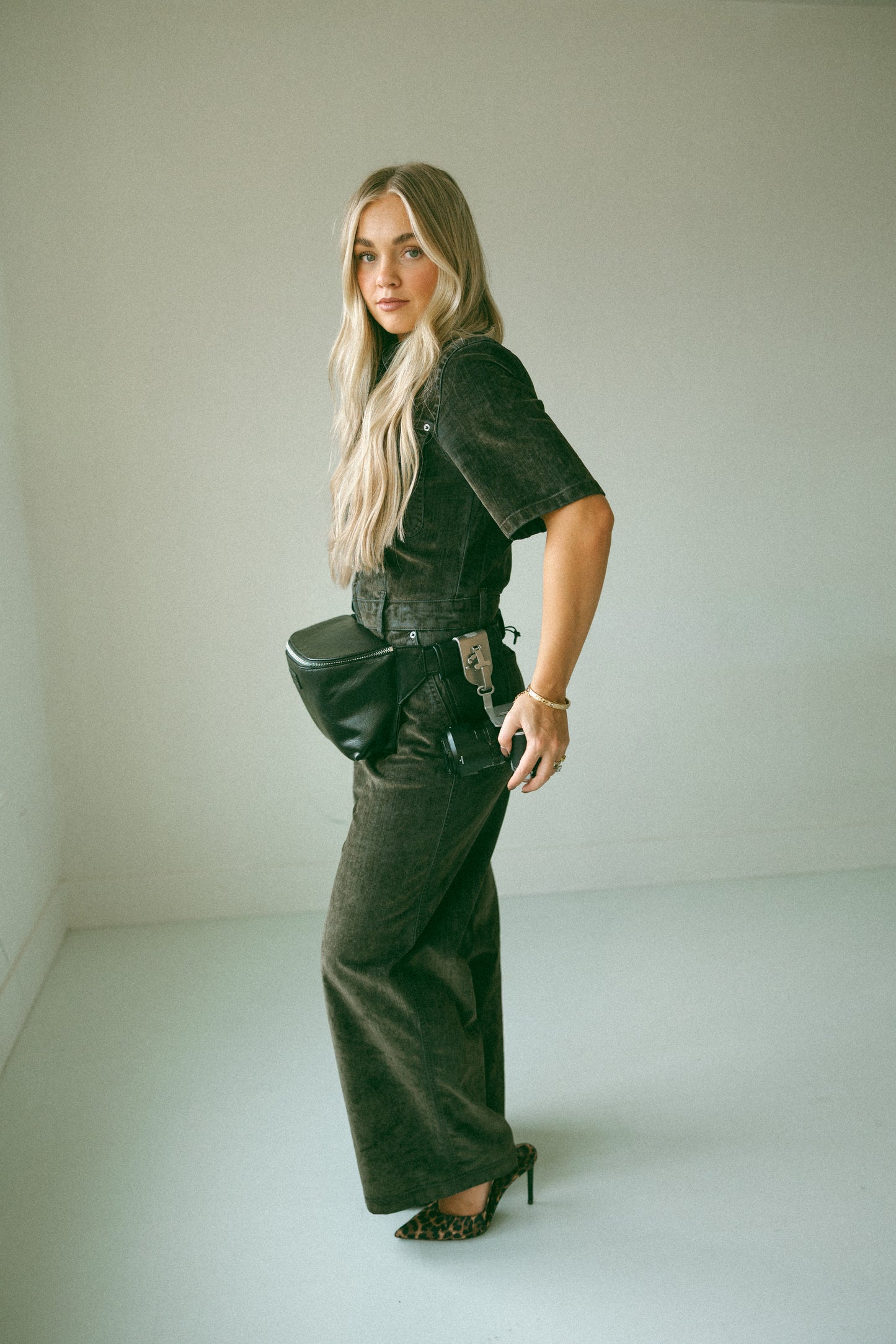 Kindly Dual Camera Holster (PRE-ORDER FOR MID-FEB SHIPPING)