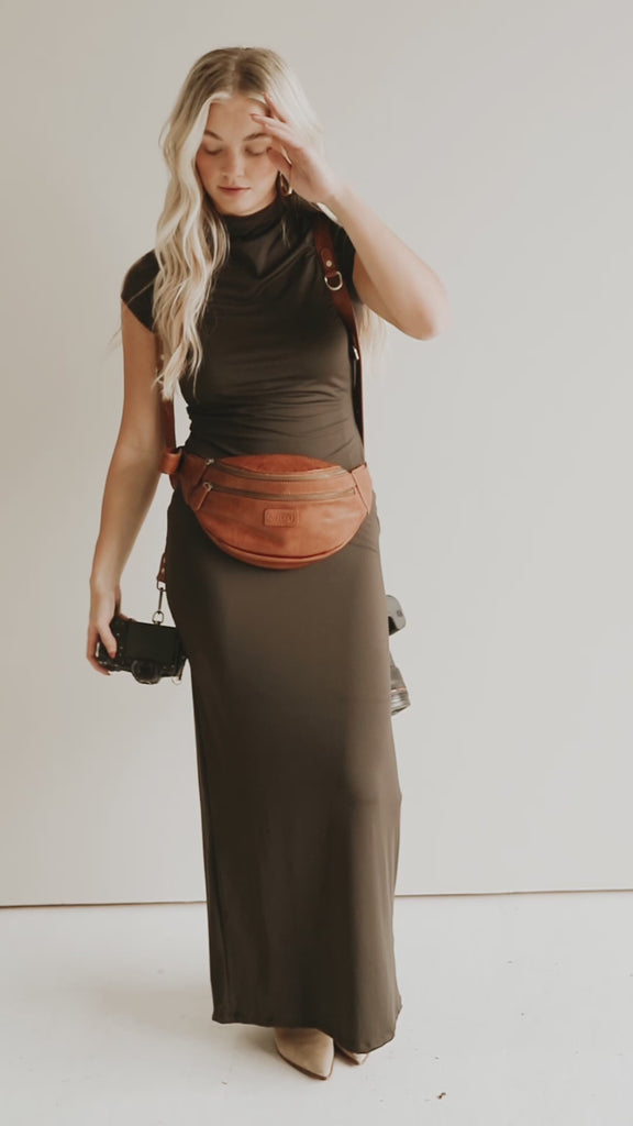 The Photographer's Fanny Pack kindlycamerabags